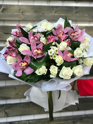 Букет цветов из: Розы и Хризантемы в Могоче