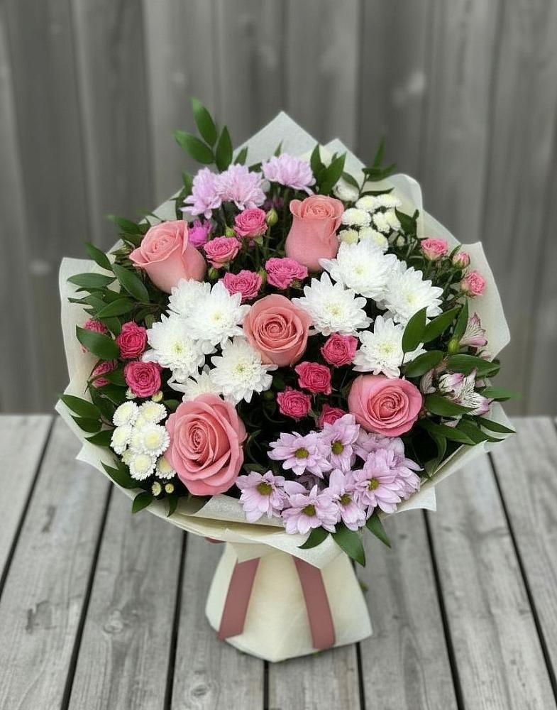 Букет цветов из: Альстромерии, Гвоздики, Розы и Хризантемы в Могоче