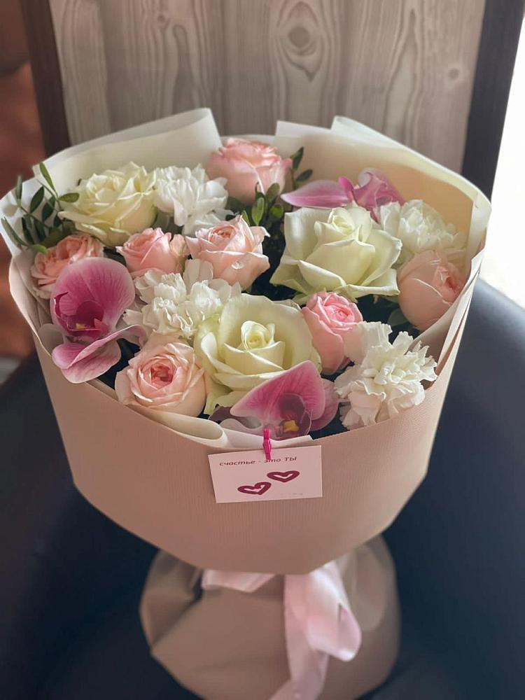 Букет цветов из: Орхидеи, Розы и Гвоздики в Могоче