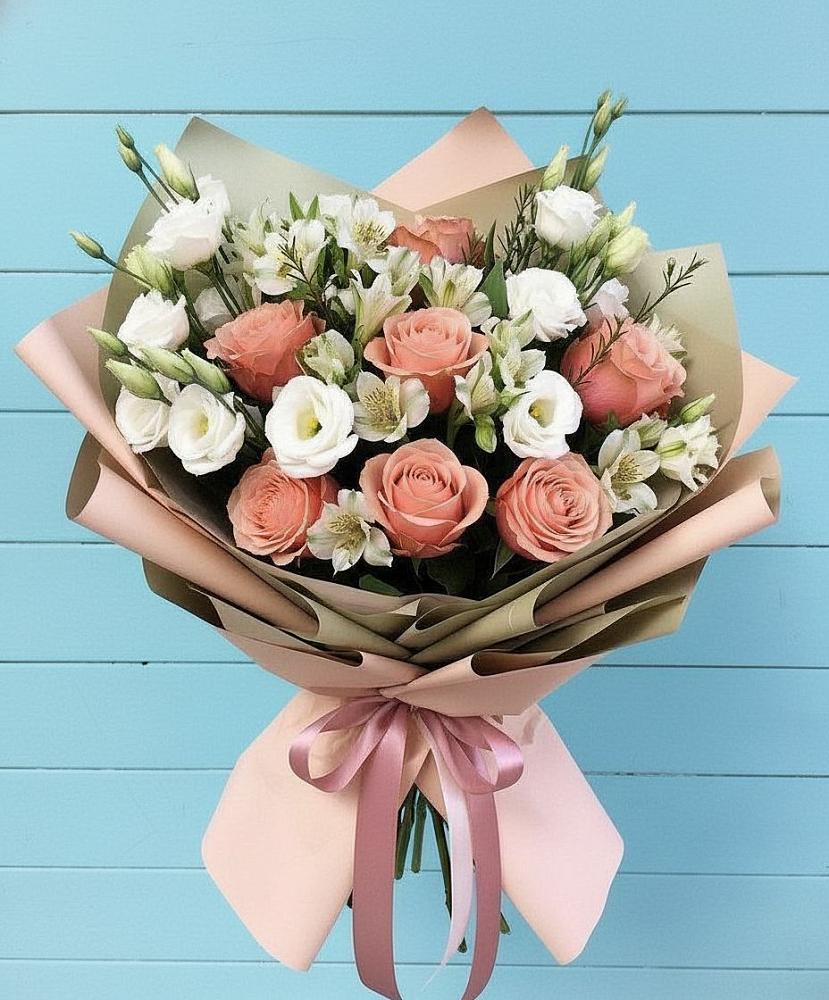 Букет цветов из: Розы, Альстромерии и Лизиантусы в Могоче