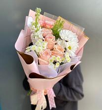 Букет цветов из:  Хризантемы и Розы в Могоче
