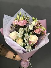 Букет цветов из:  Альстромерии, Розы и Лизиантусы #REPLACE_PRED# Могоче