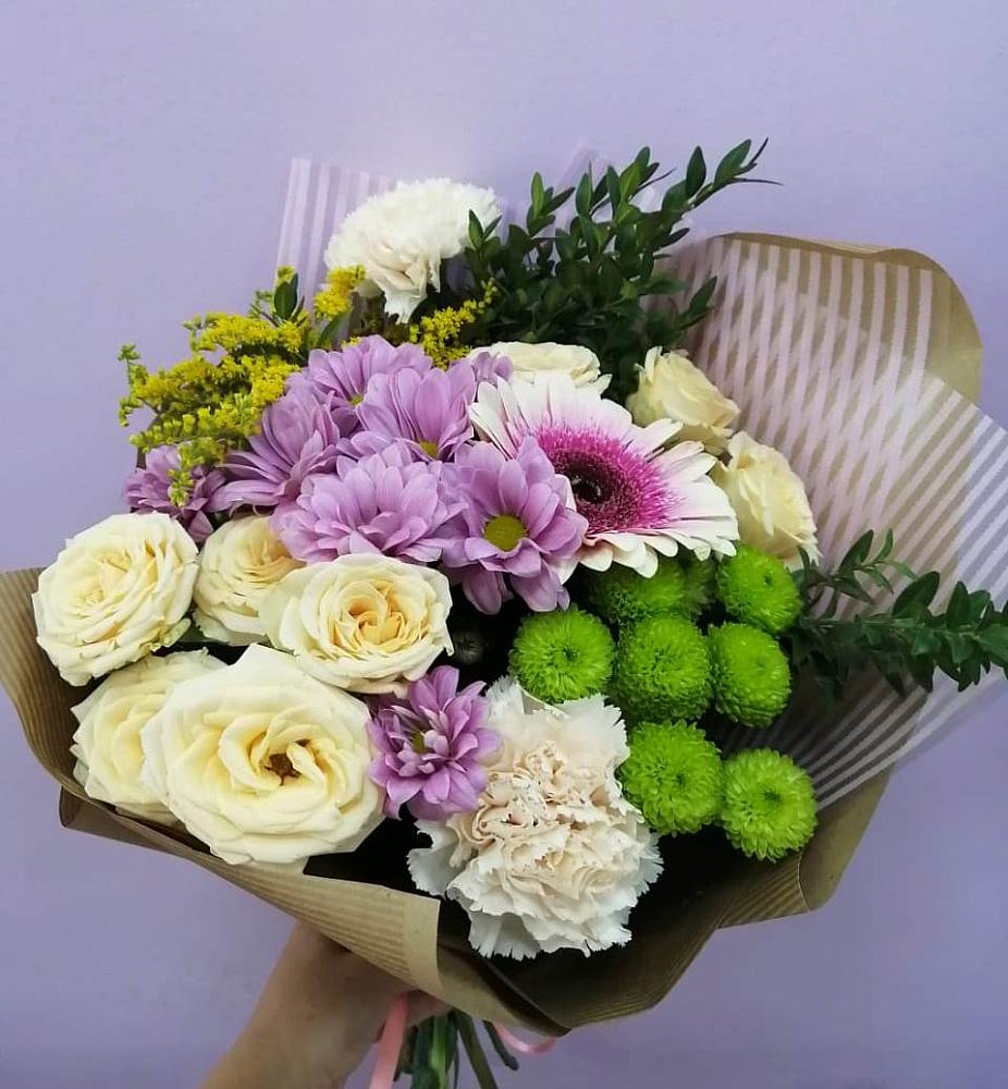 Букет цветов из: Хризантемы, Розы, Гвоздики и Герберы в Могоче