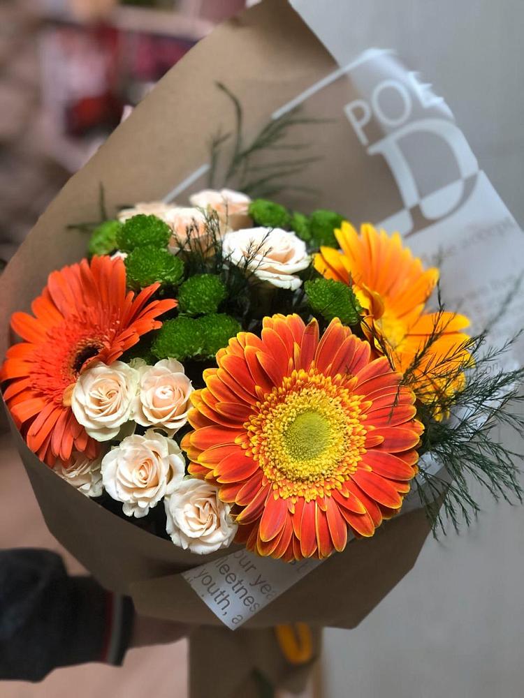 Букет цветов из: Герберы, Хризантемы и Розы в Могоче