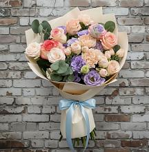 Букет цветов из:  Розы, Лизиантусы и Гвоздики #REPLACE_PRED# Могоче